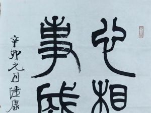 ½��